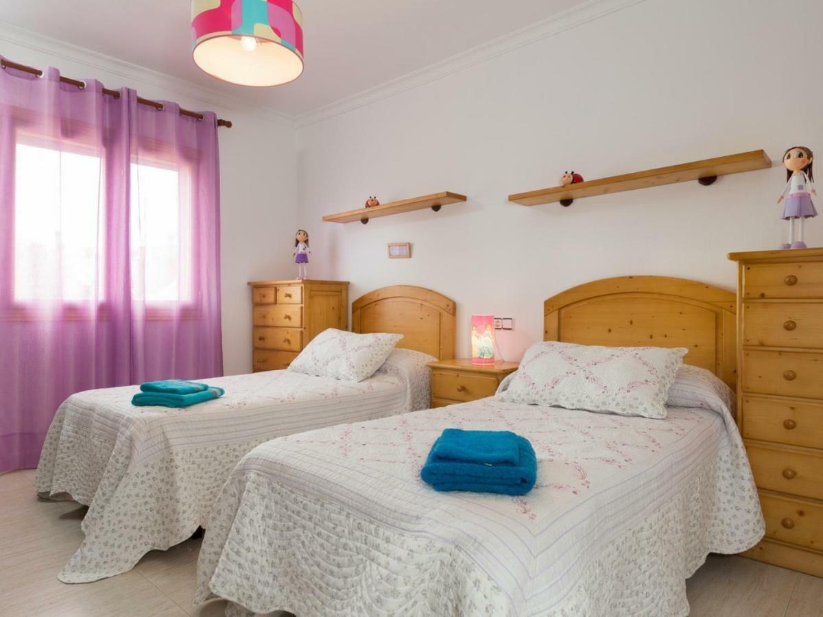 Marimar Villa *